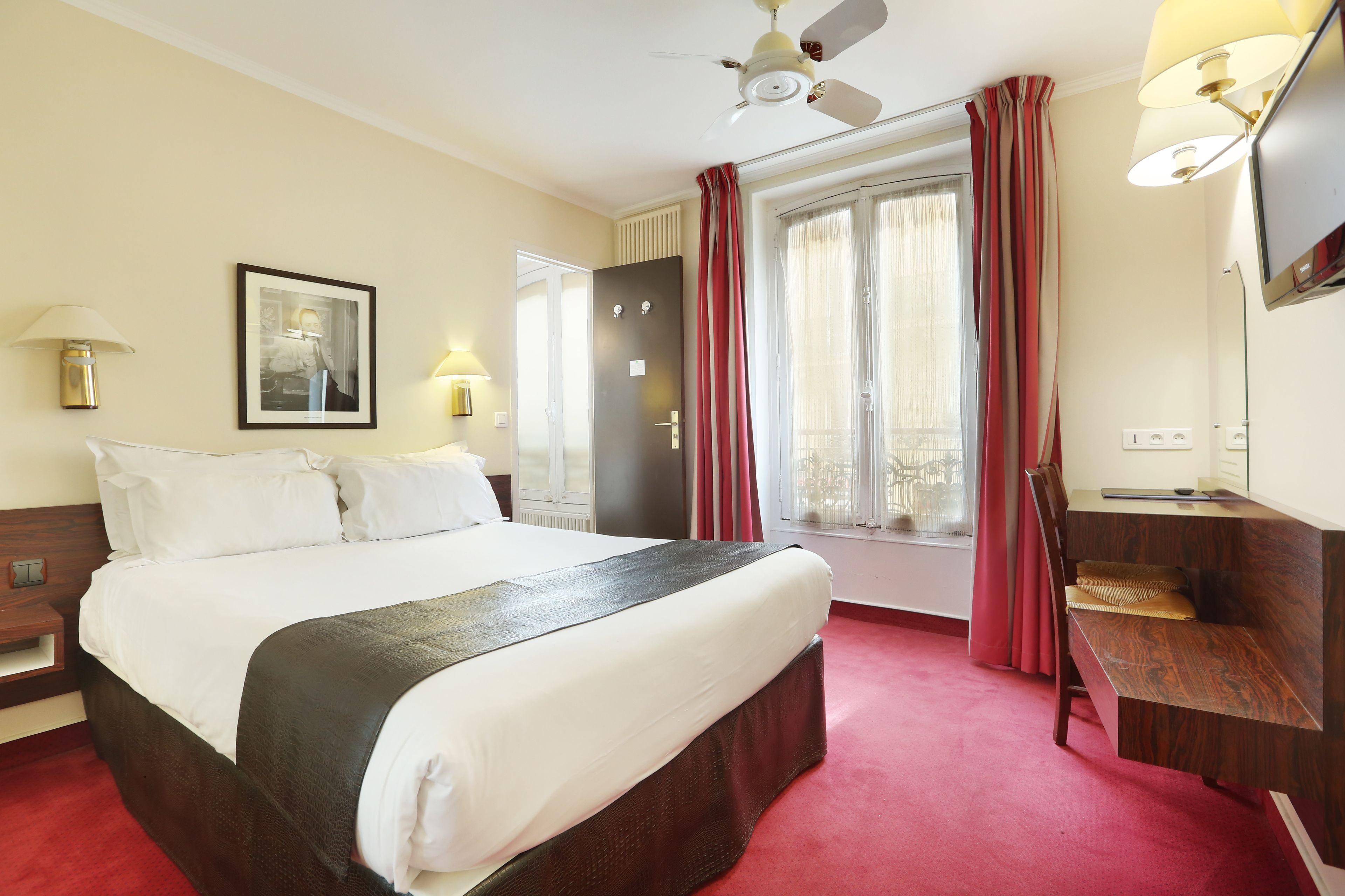 Du College De France Hotel 3*