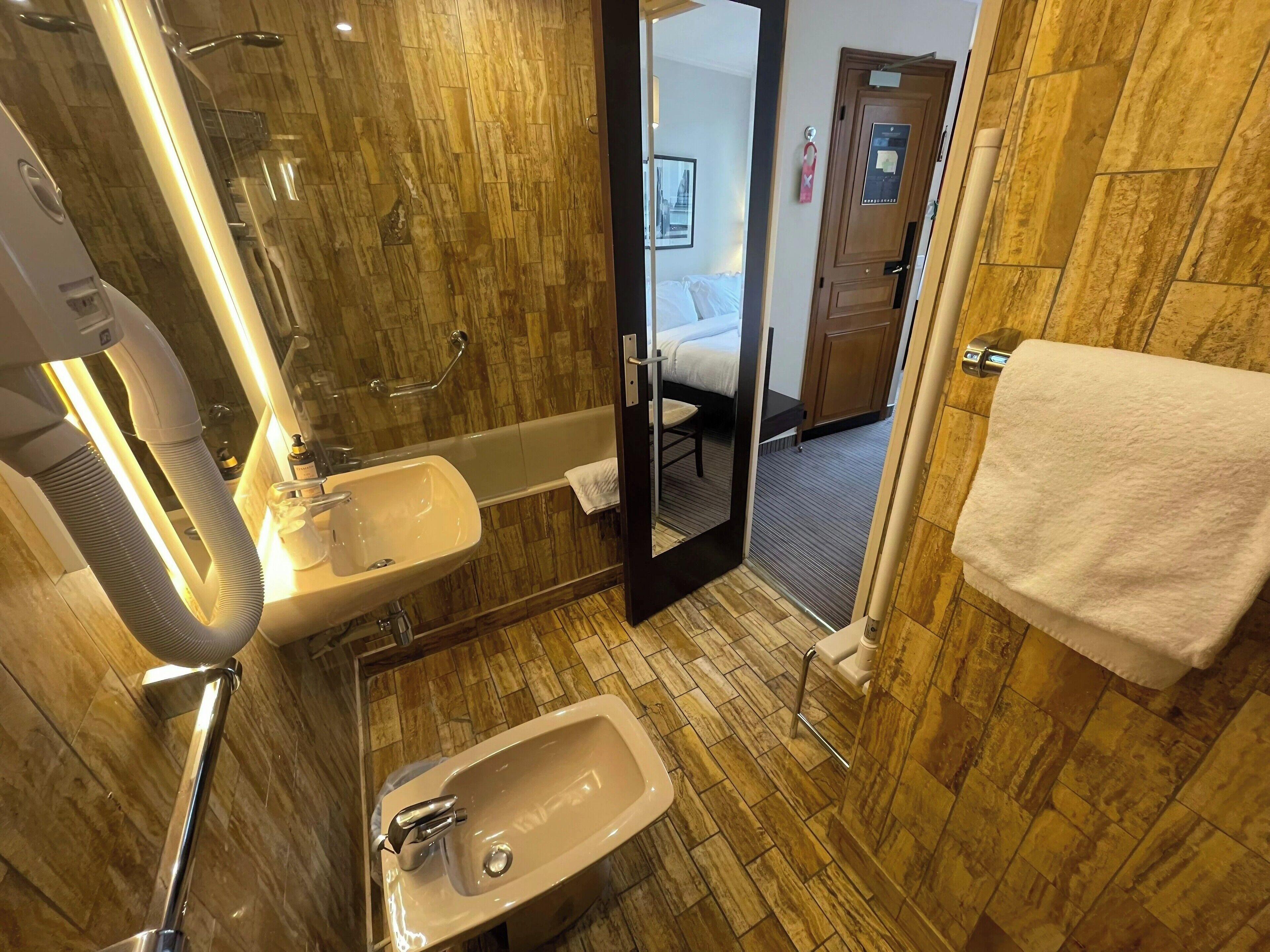 Du College De France Hotel 3*